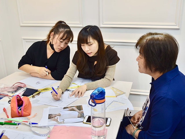 恭喜本班老師擔任開南大學--第一屆全國菁英盃模特兒競賽暨藝能之星選拔顧問